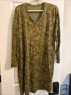 The Territory Ahead Olive Green Floral V-Neck Midi Dress XL